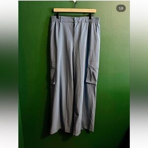 Offline by Aerie Wide Leg Cargo, nylon sz L